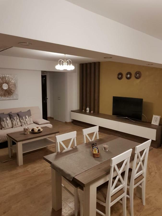 Apartament 2 Camere Ultracentral Рымнику-Вылча Экстерьер фото