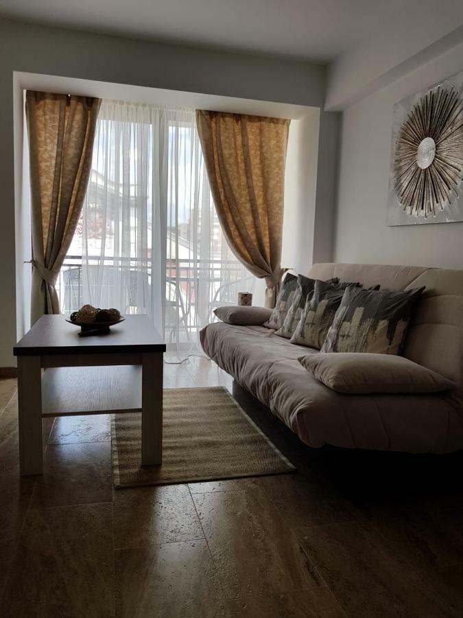 Apartament 2 Camere Ultracentral Рымнику-Вылча Экстерьер фото