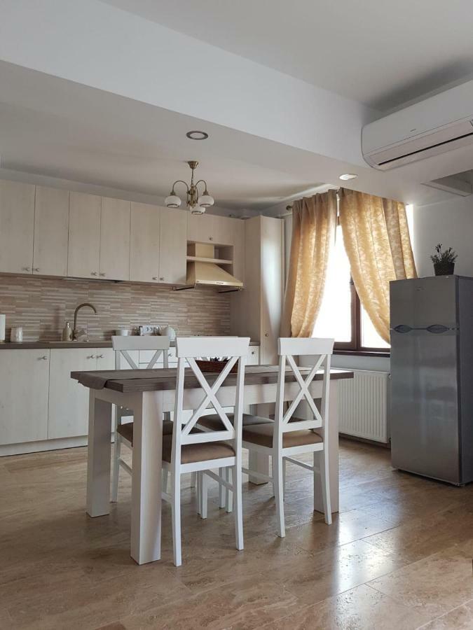 Apartament 2 Camere Ultracentral Рымнику-Вылча Экстерьер фото